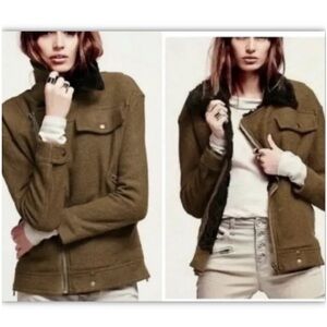 Free People Army Green Wool Boucle
Fur Collar
Size M